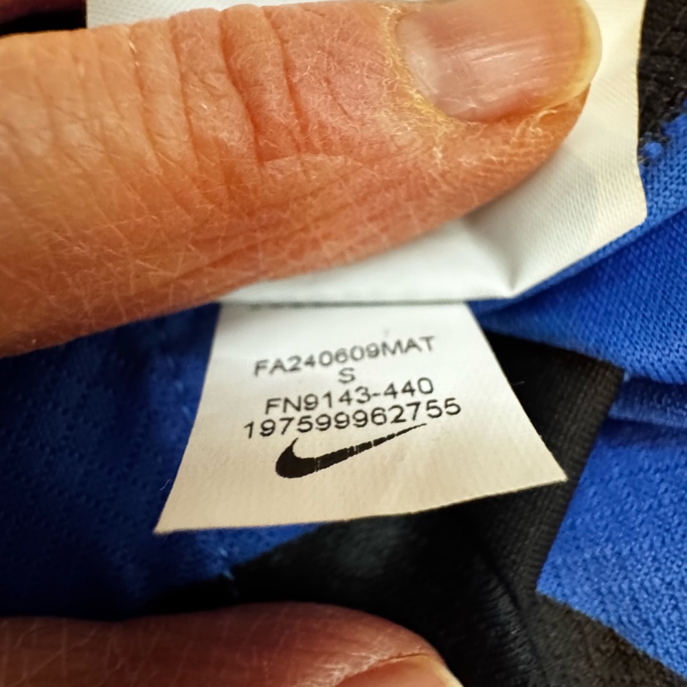 INTER MILAN BRAND NEW ‘24-‘25 Authentic Blue Soccer Jersey with Black Accents - Picture 5 of 7